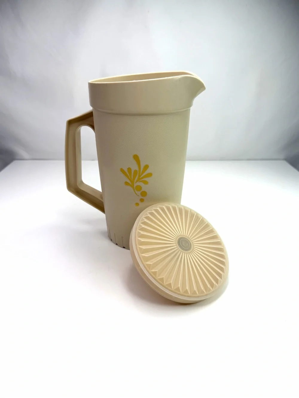 Tupperware Tan Yellow Harvest Floral Vintage Plastic Pitcher